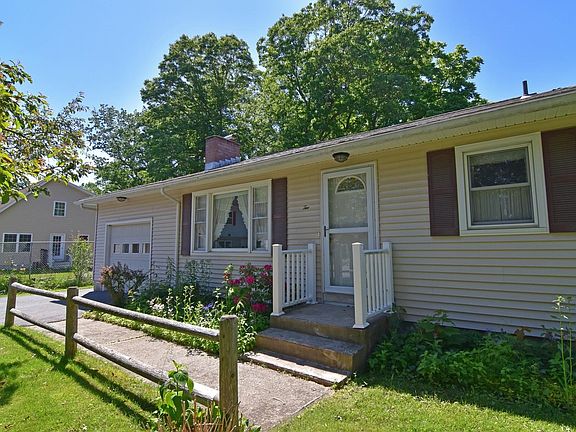 2nd image of 2 Murray Road