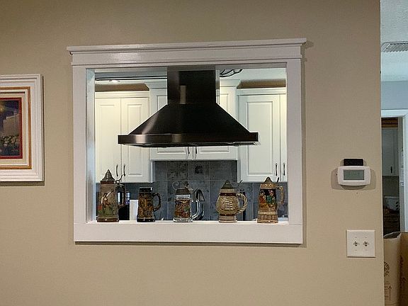 3rd image of 1641 Green Meadow Ln