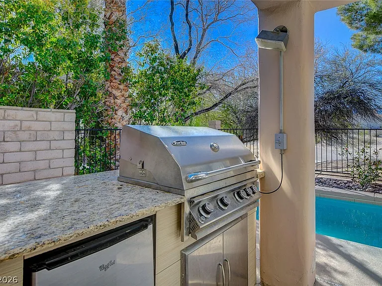 5429 Painted Sunrise Dr — Photo 64