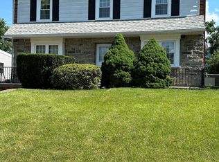 528 Holmes Rd, Morton, PA 19070