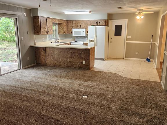 5th image of 1100 SW 20th Pl #A