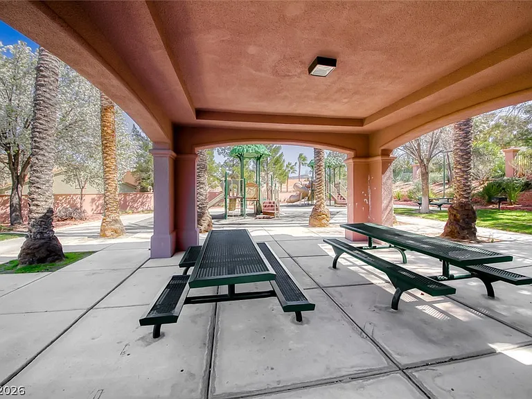 2122 Mooreview St — Photo 44