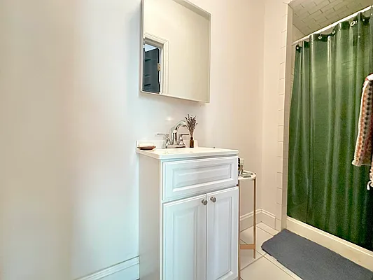 Rented by Doorway NYC, LLC | media 4