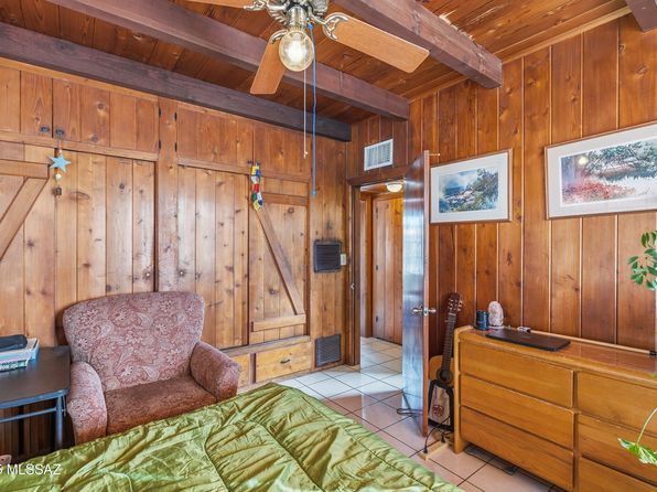 tucson-arizona-458257355 picture