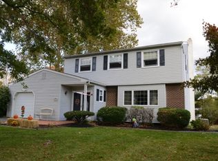 211 Fowler Dr, West Chester, PA 19382