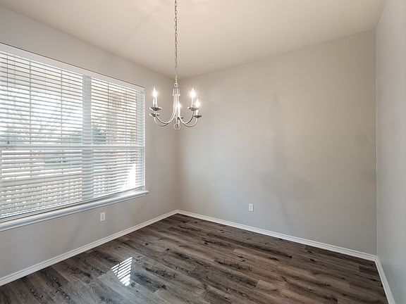 5th image of 1203 Alpine Mountain Dr