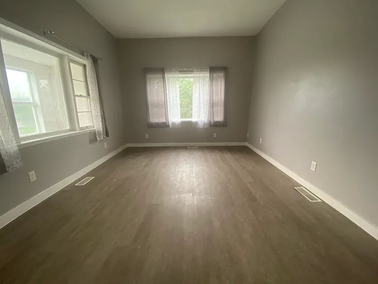 754 1st Ave #2 — Photo 11