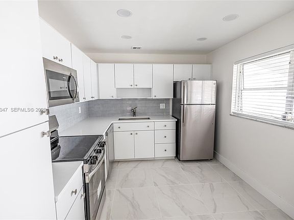 4th image of 1057 NW 88th Ave #D91