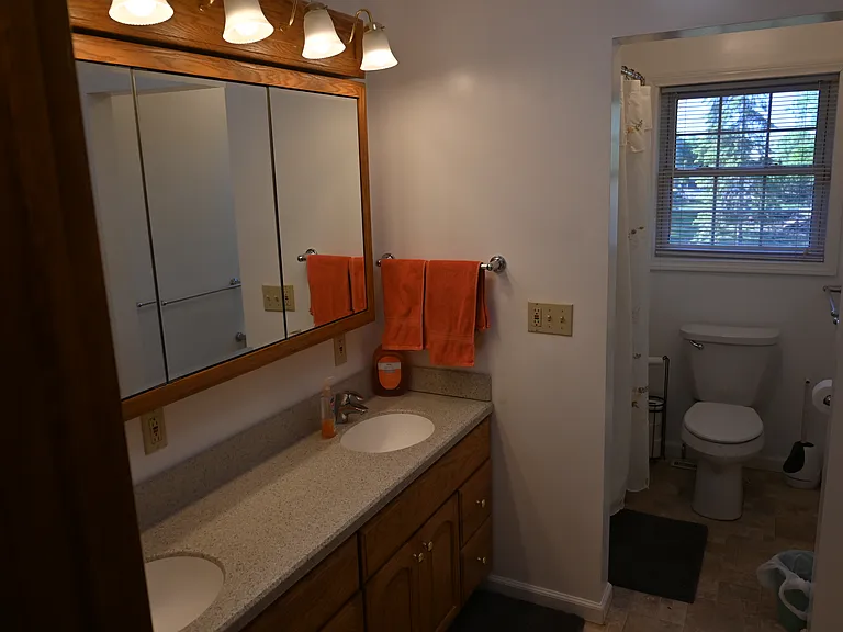 2990 E Coleman Rd — Photo 9