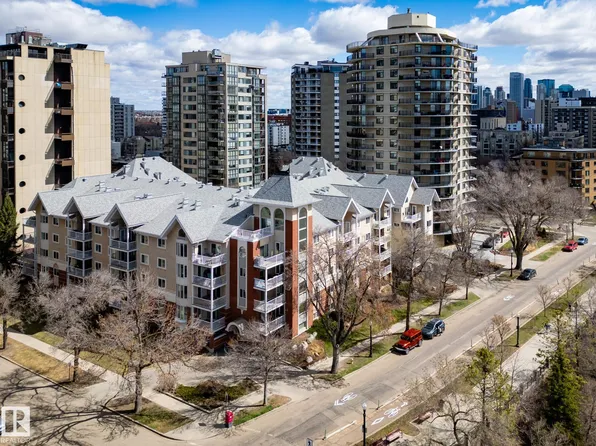 11716 100th Ave NW #205, Edmonton, AB T5K 2G3