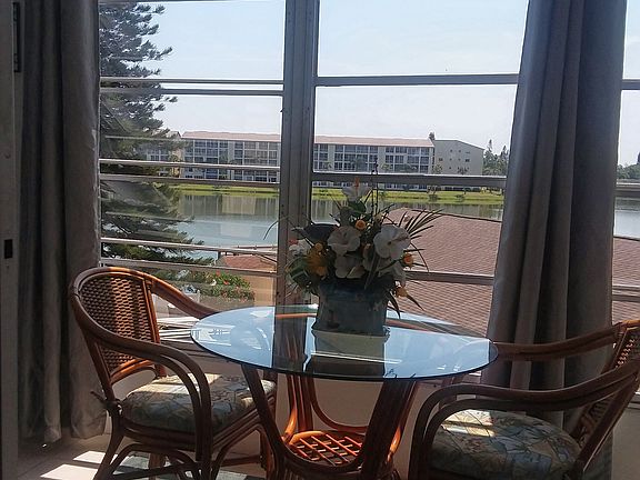 2nd image of 3609 Lake Bayshore Dr #J313