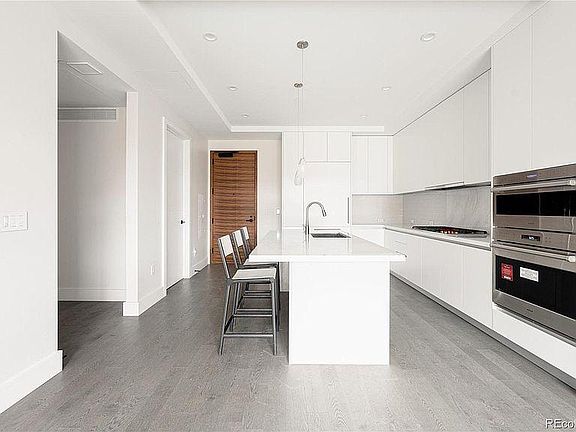 4th image of 612 N Pearl St