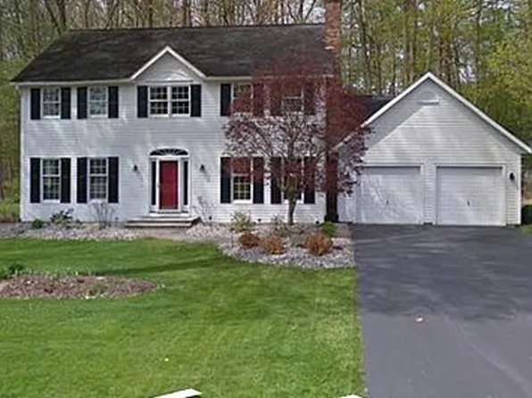2836 Hiltonwood Rd, Baldwinsville, NY 13027