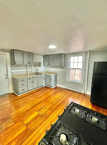 142 Paine St #1 Photo 1