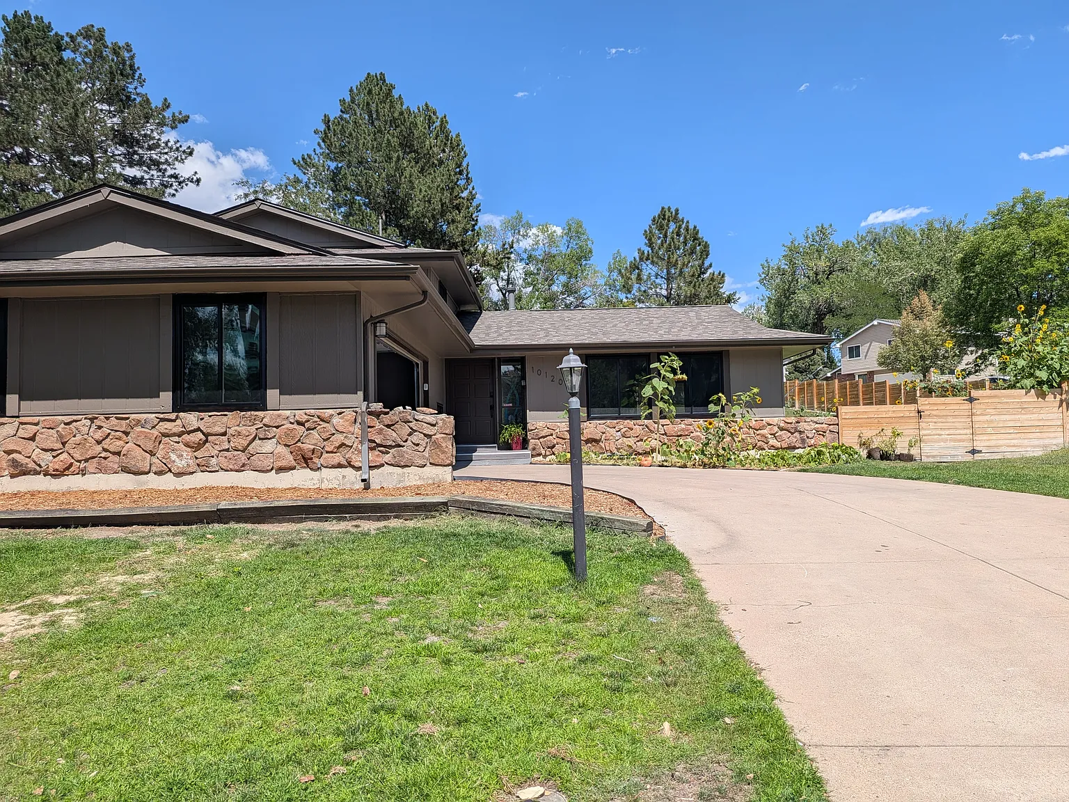4 bed, 2654 sqft, $3,450 — Photo 1