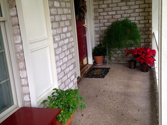 3rd image of 2018 Oak Vista Dr
