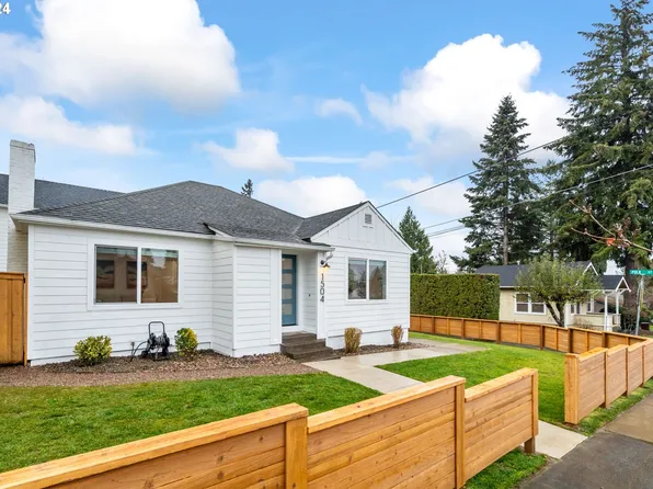 1504 15th St, Oregon City, OR 97045