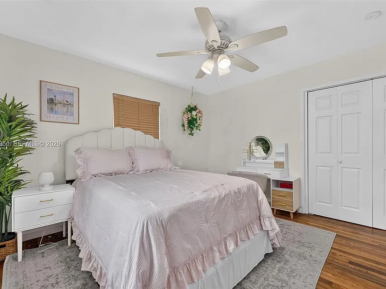 5800 SW 61st St — Photo 15