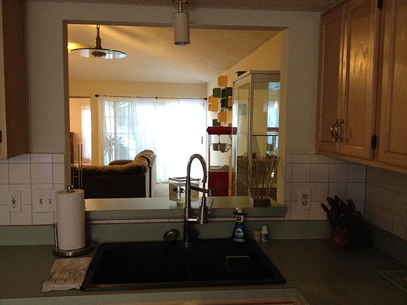 Livingroom view from Kitchen