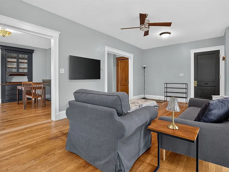 453 Broadway #1 — Photo 3