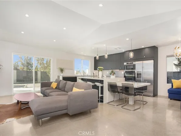 5380 E Cresthill Dr, Anaheim, CA 92807