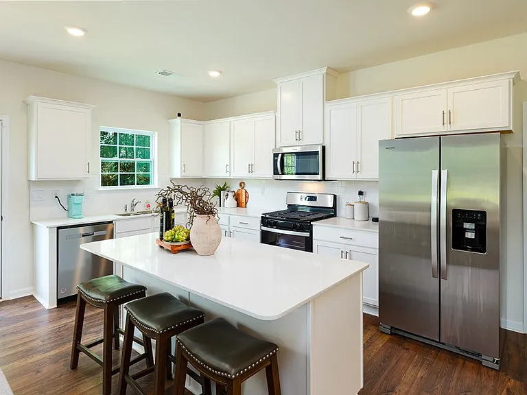 3755 Charles St NW — Photo 9