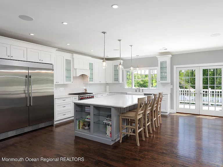 155 Osborne Ave — Photo 6