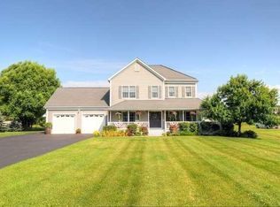 19 Glen Ridge Rd, Red Hook, NY 12571