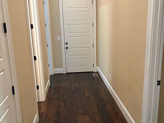5th image of 100 Sterling Park Dr