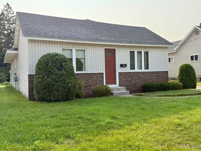 206 N 5th St, Manistique, MI, 49854