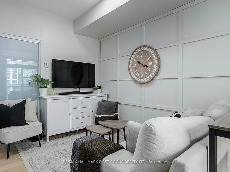84 Aspen Springs Dr #201 — Photo 16