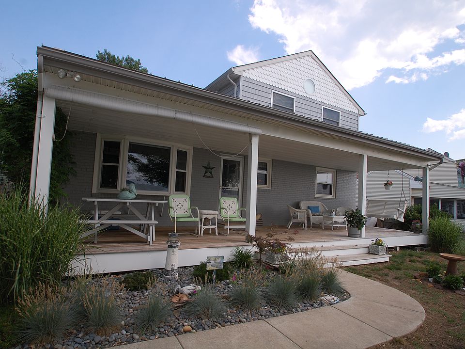1st image of 7544 Bratton Cir