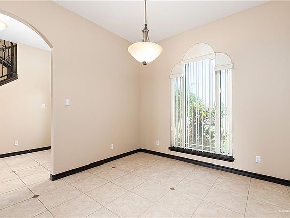 2nd image of 3636 Illeana St