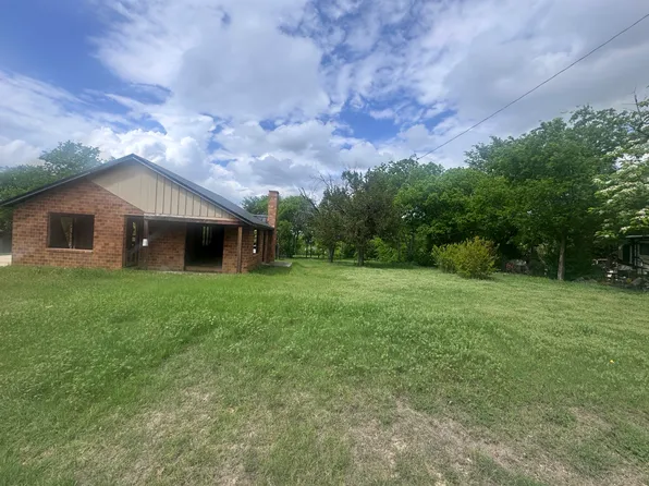 1210 E Old Chico Rd, Decatur, TX 76234