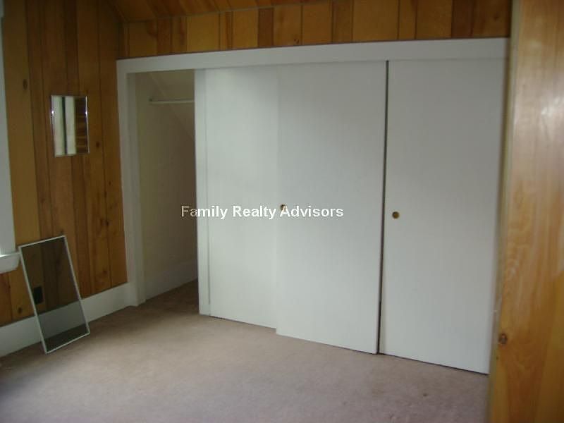 2nd image of 369 Grant St #3