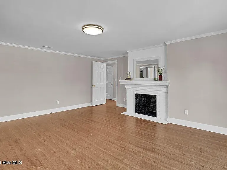 3416 Wilshire Blvd — Photo 13