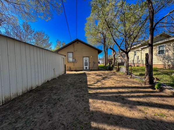 179 6th St NE, Huron, SD 57350
