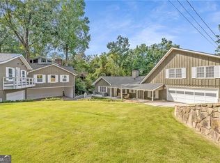6141 N Point Dr, Flowery Branch, GA 30542
