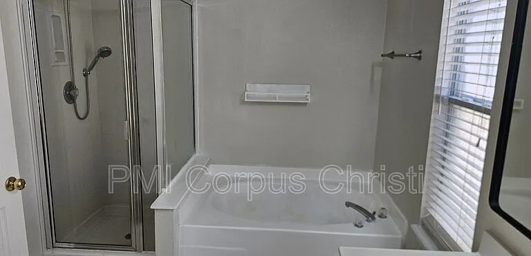 7806 Jim Wells Dr — Photo 14