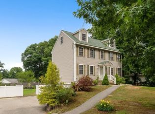 26 Duncan Dr, Billerica, MA 01821