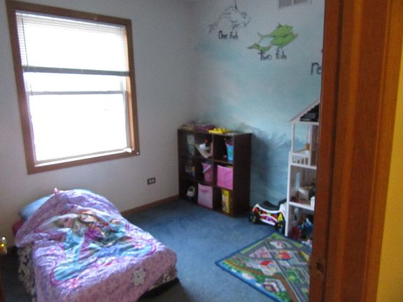 5th image of 518 Oakwood Dr