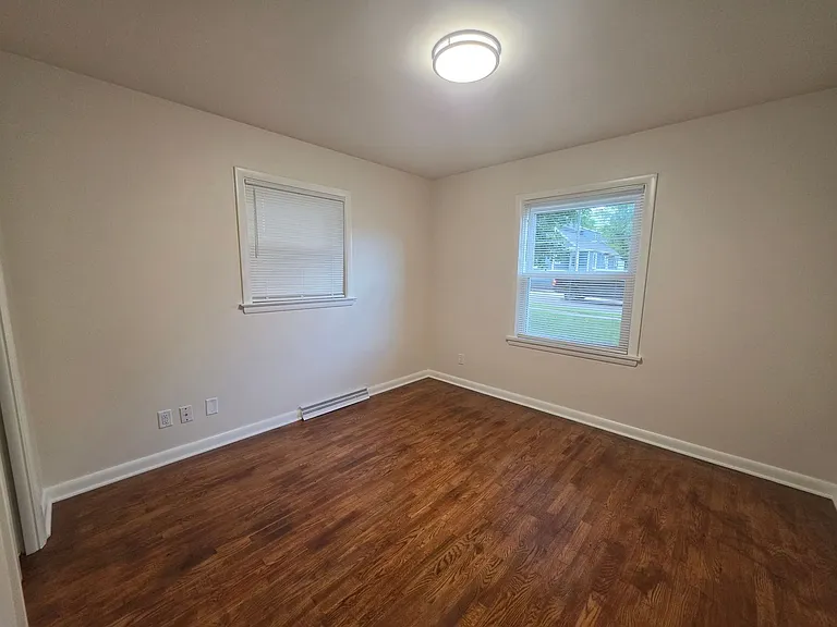 436 Fairchild Ave — Photo 5