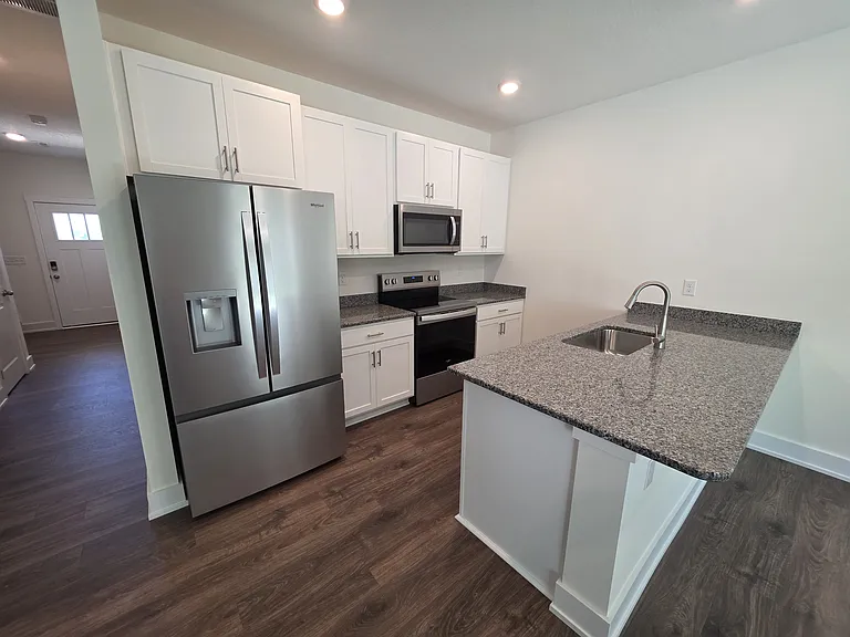 246 Business Park Ln — Photo 7