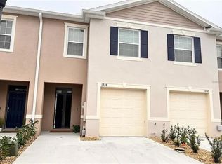 1228 Yellow Finch Dr, Davenport, FL 33837