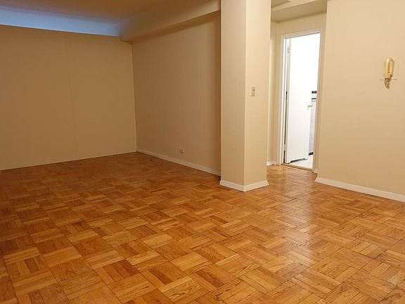 3rd image of 225 E 46th St APT 2C