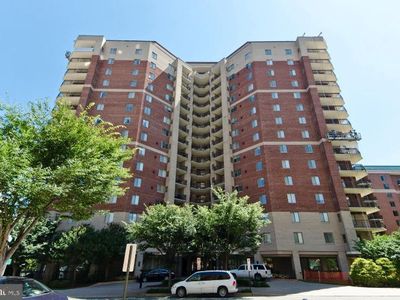901 N Monroe St APT 501, Arlington, VA, 22201