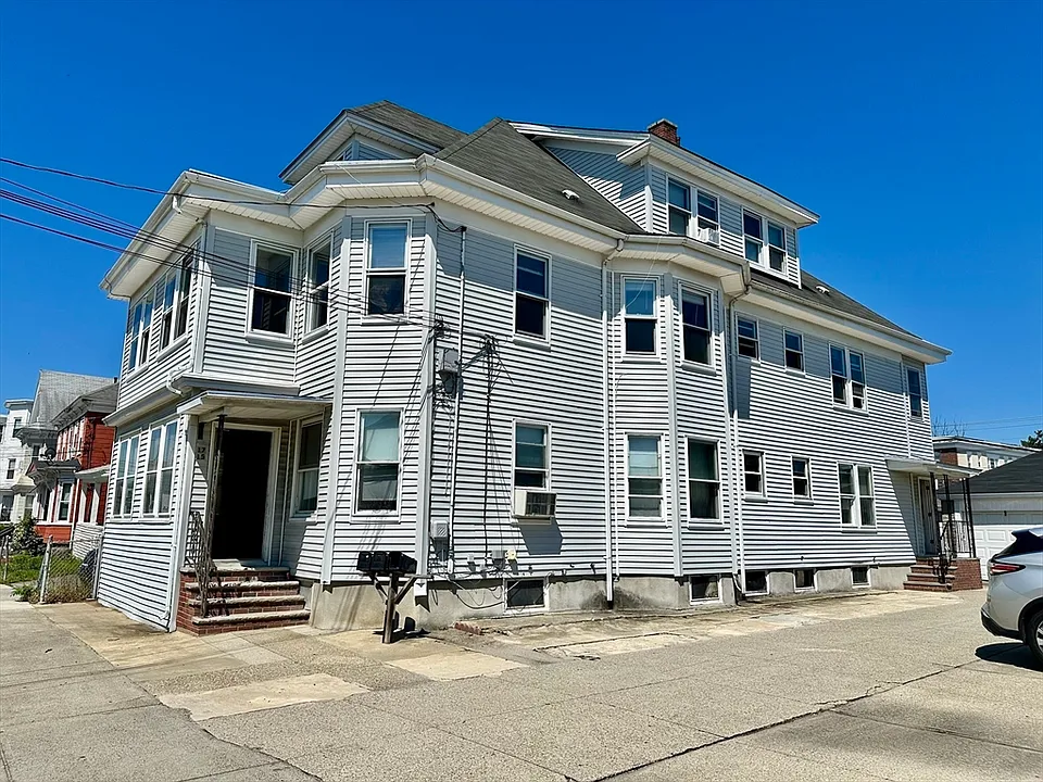 17 Bowdoin St #1