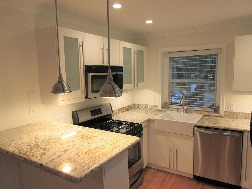 1st image of 102 W 12th St APT 12