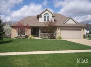 3760 Montevallo Ln, Lambertville, MI 48144