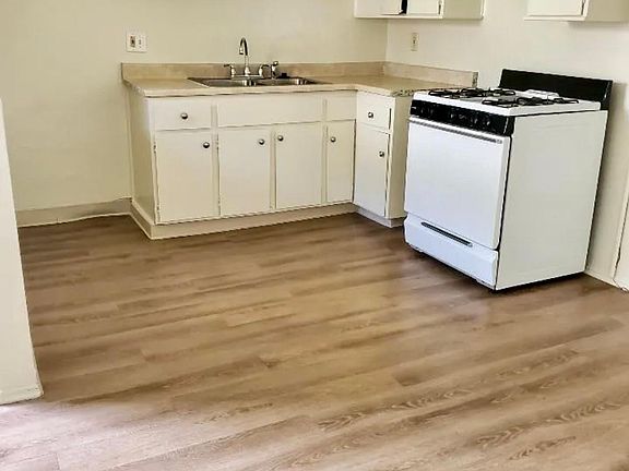 3rd image of 4321 E Imperial Hwy APT 19